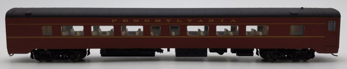 Walthers 932-6767 HO Pennsylvania Pullman-Standard 52-Seat Passenger Coach Car EX/Box