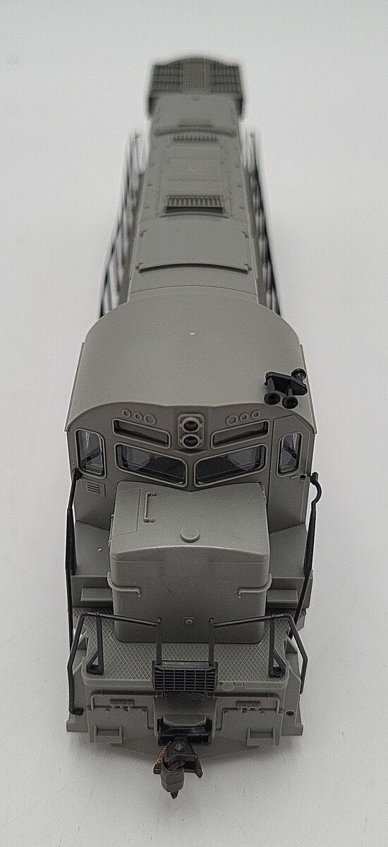 Atlas 8050 HO Undecorated C-424 Diesel Locomotive EX/Box