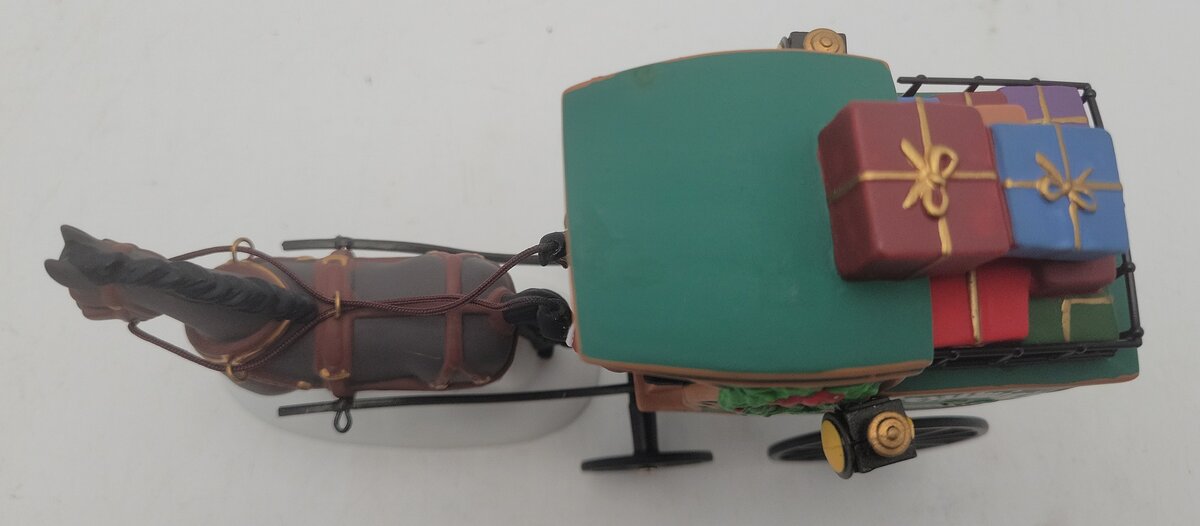 Dept 56 56.58400 Dickens Village The Fezziwig Delivery Wagon LN/Box