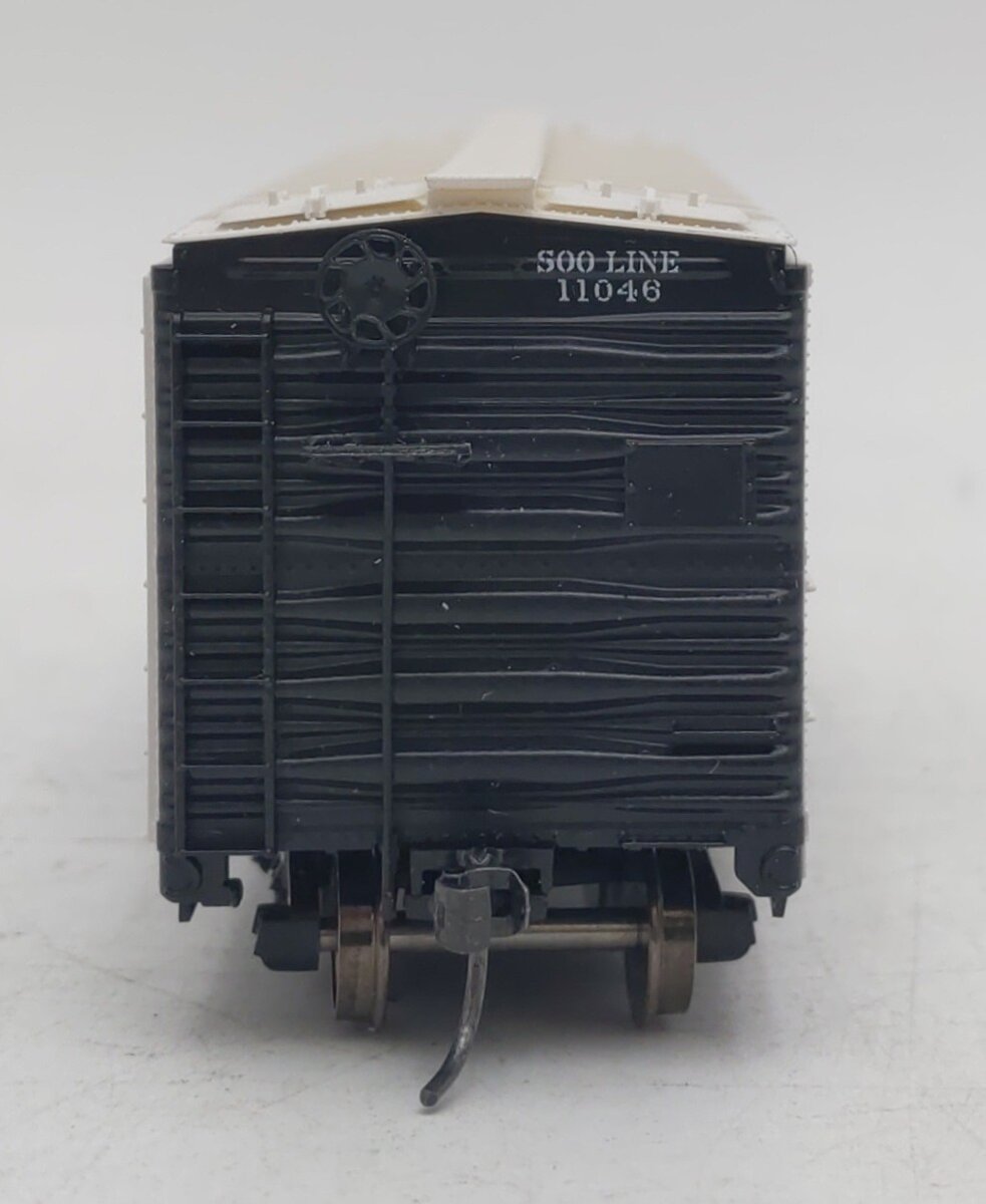 Accurail HO Scale Soo Line 1966 Hinge-Door Refrigerator Car #11046 NIB