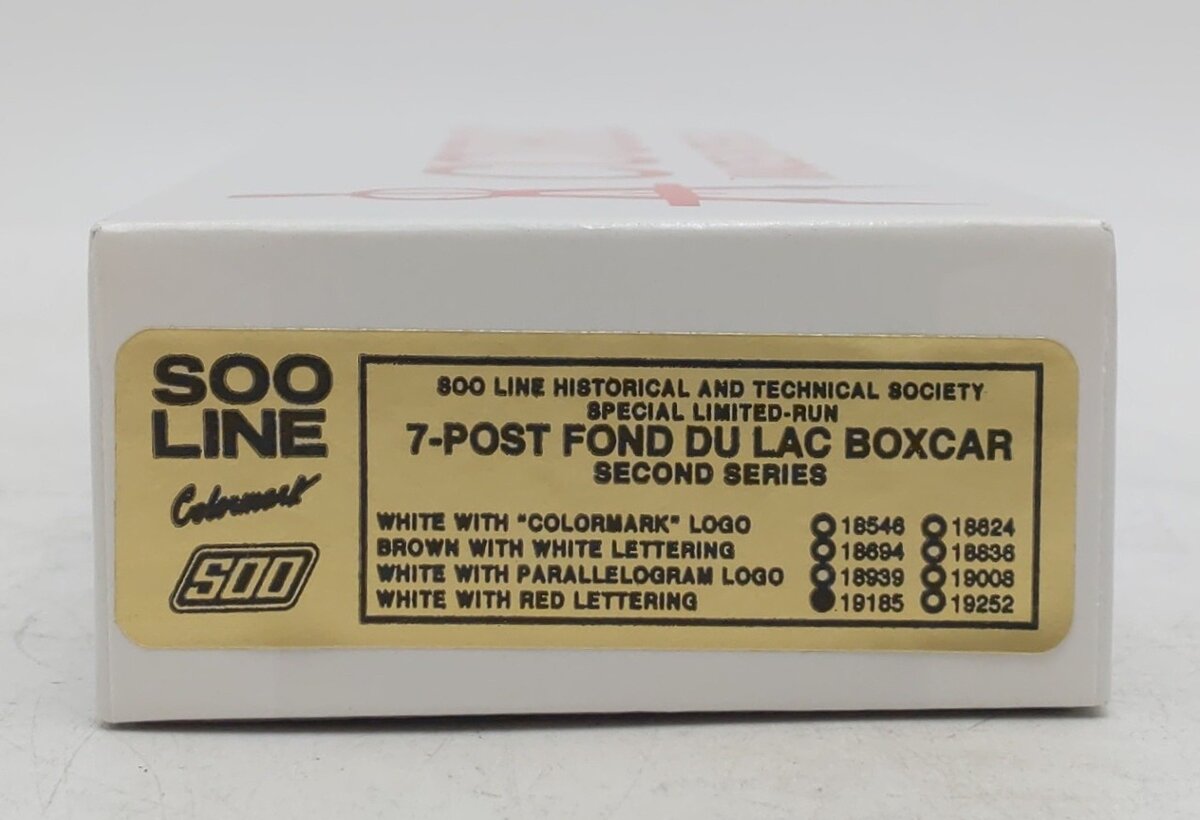 Accurail 19185 HO SOO Line White W/Red Lettering 7-Post Fond Du Lac Boxcar Kit NIB
