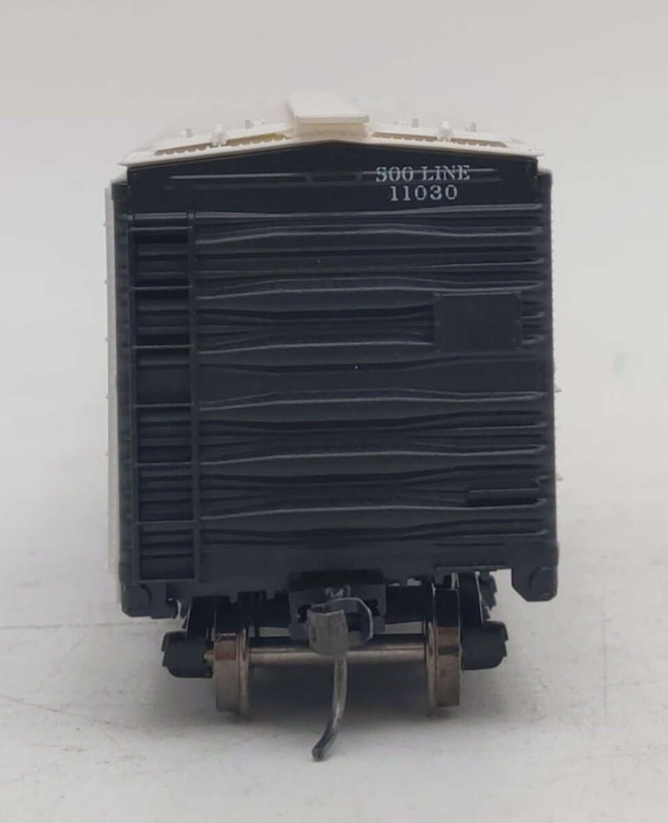 Accurail HO Scale Soo Line 1966 Hinge-Door Refrigerator Car #11030 LN/Box