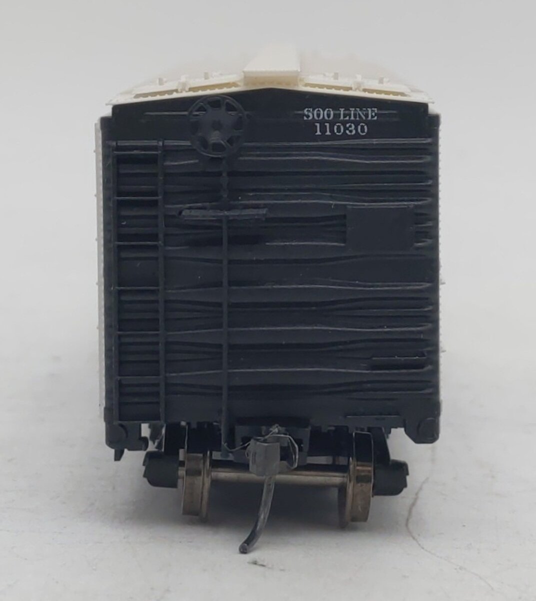 Accurail HO Scale Soo Line 1966 Hinge-Door Refrigerator Car #11030 LN/Box