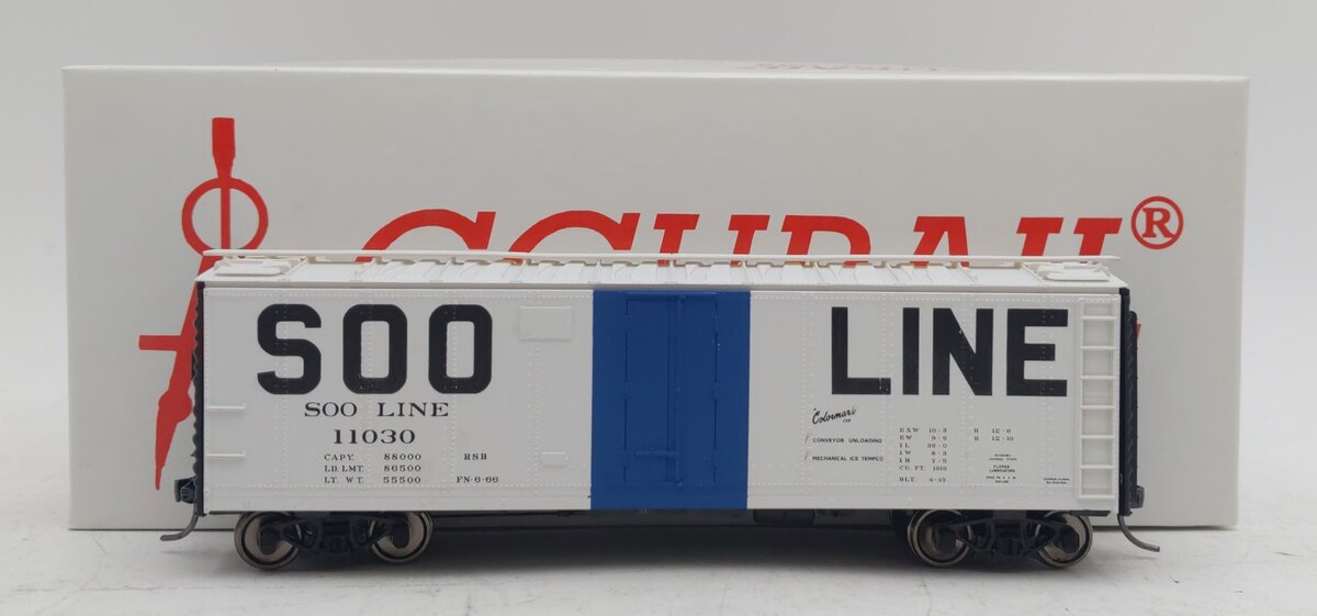 Accurail HO Scale Soo Line 1966 Hinge-Door Refrigerator Car #11030 LN/Box