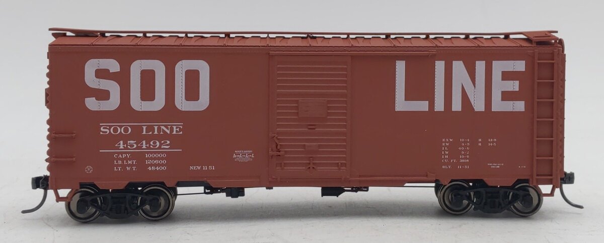Accurail HO Scale Soo Line 1951 Fond du Lac Billboard Boxcar #45492 NIB