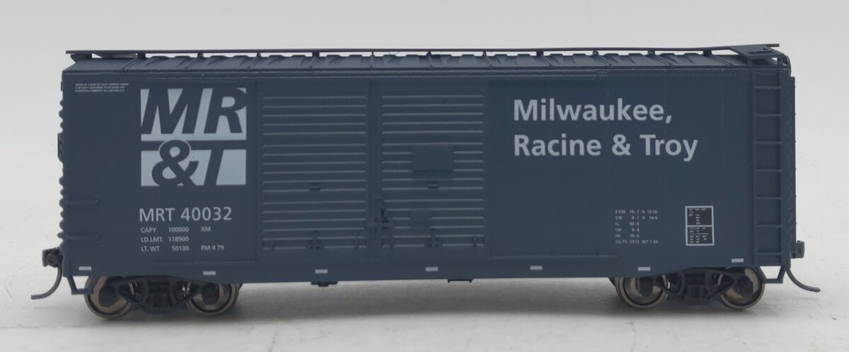 Accurail 84105 HO Milwaukee, Racine & Troy 40' Double Door Boxcar - Assembled NIB