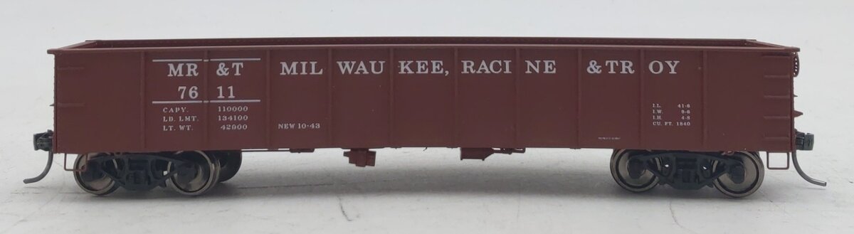 Accurail 84232 HO Scale MRT 41' Gondola #7611 NIB