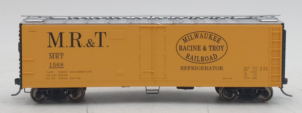 Accurail 84233 HO Scale MRT 40' Refrigerator Car #1568 NIB