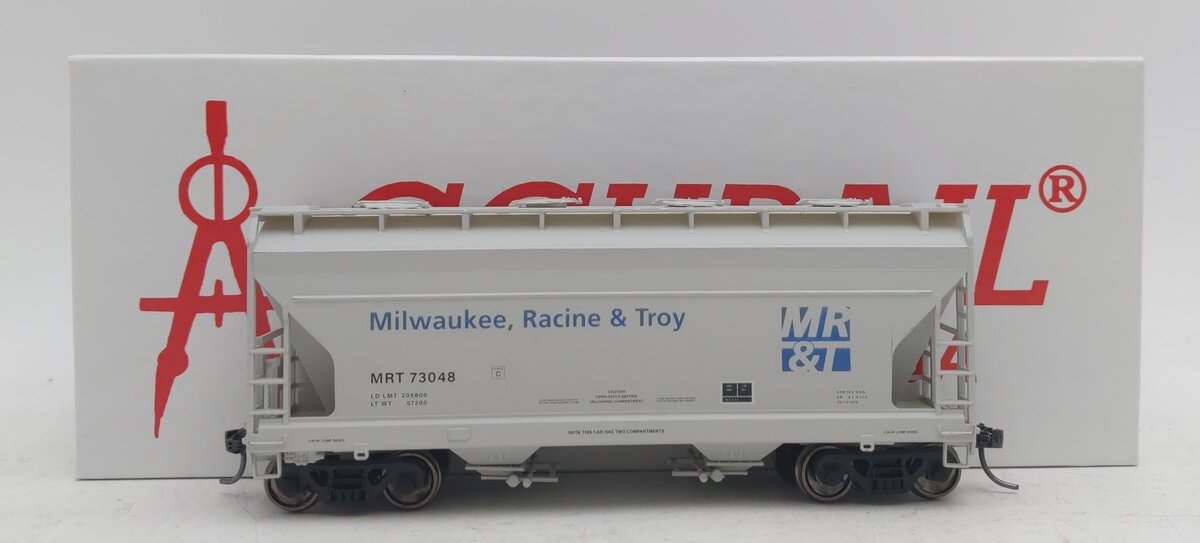 Accurail 84234 HO Scale MRT ACF 2-Bay Covered Hopper #73048 NIB