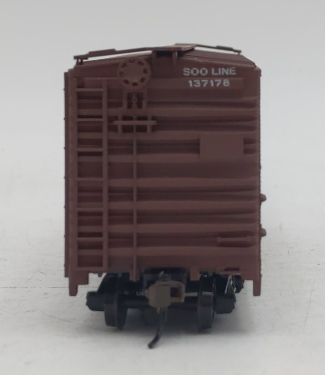 Accurail HO Scale Soo Line 1971 Repaint Fdul Sliding Door Boxcar #137178 NIB