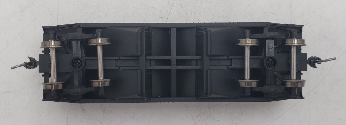 Accurail 84337 HO Scale MRT Two-Bay Offset-Side Hopper #16003 NIB