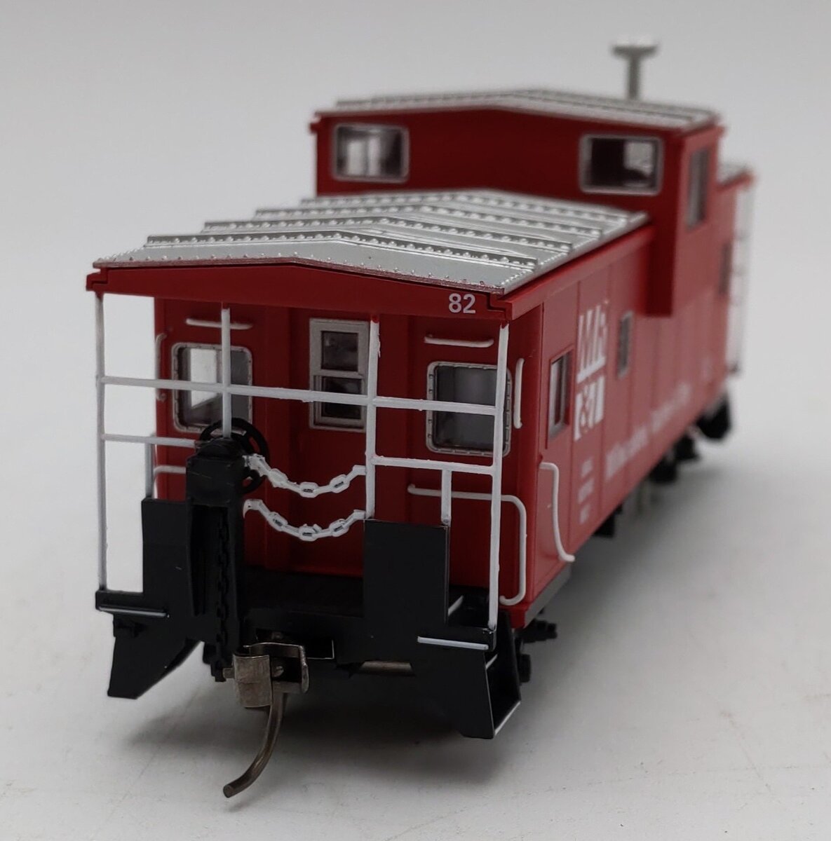 Atlas #KMC84205 HO Scale Milwaukee, Racine & Troy Extended Vision Caboose #82 LN/Box