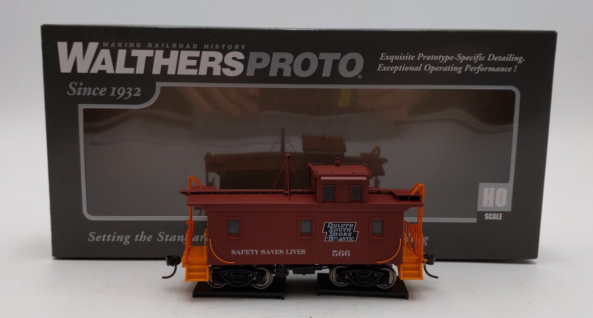 Walthers 920-103461 HO Duluth South Shore & DM&IR Class G2 Wood Caboose #566 LN/Box