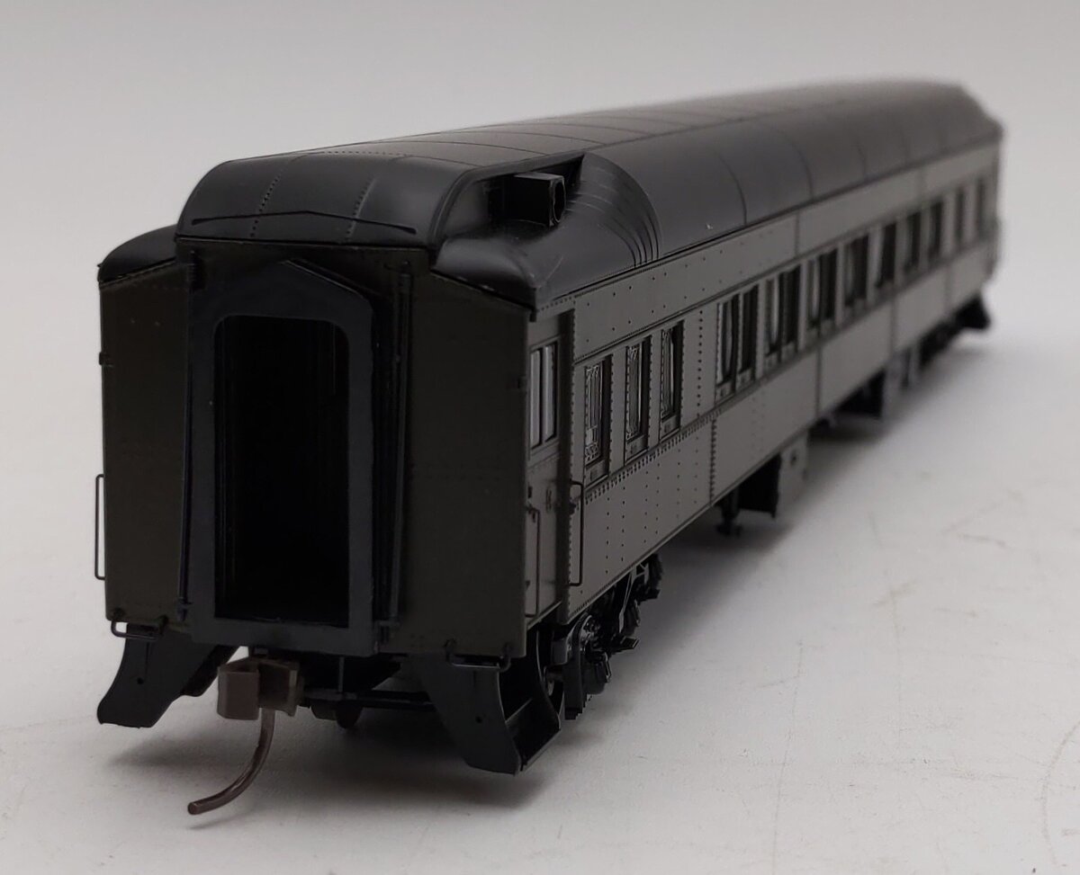 Atlas 20005880 HO Scale Unlettered 14 Section Pullman Sleeper