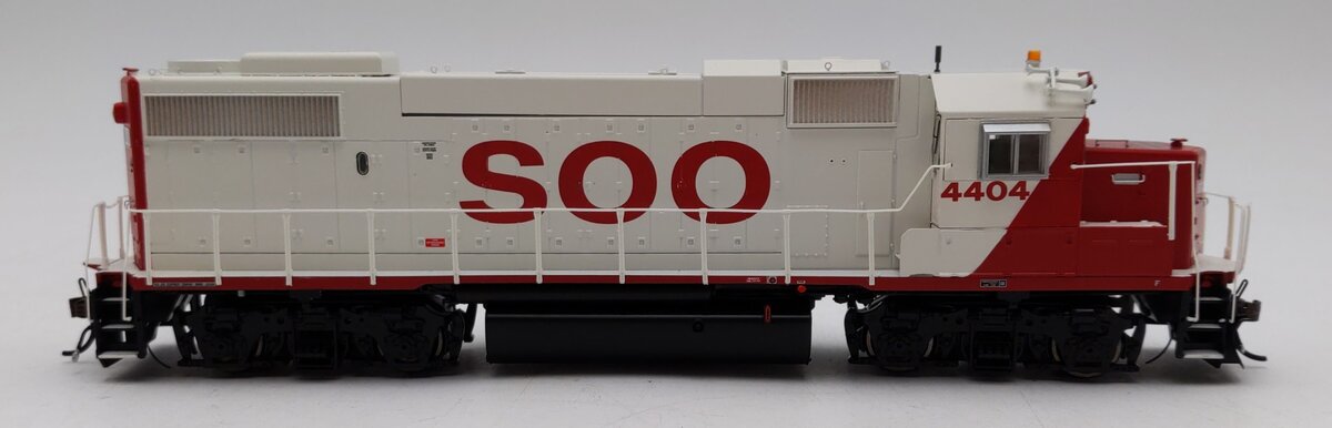 Athearn G68857 HO Scale SOO GP38-2 Diesel Locomotive #4404 w/DCC & Sound LN/Box