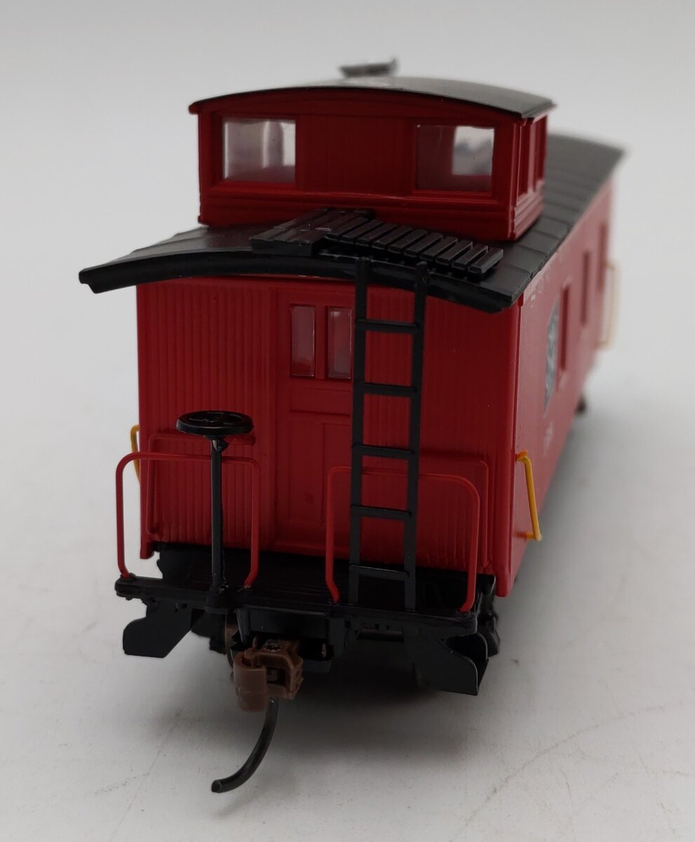 Roundhouse 17784 HO Soo Line 30' 3-Window Caboose #1597 LN/Box