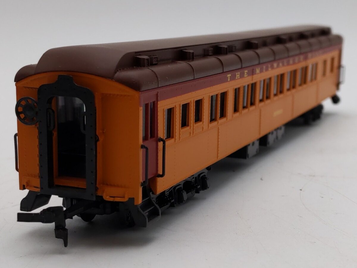 THC HO Scale 49407 Milw. Road Heavyweight 12-1 Sleeper LN/Box