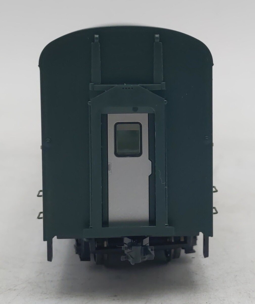 Kato 35-6041 HO Scale C&NW 6-Window Coach Car #35 EX/Box