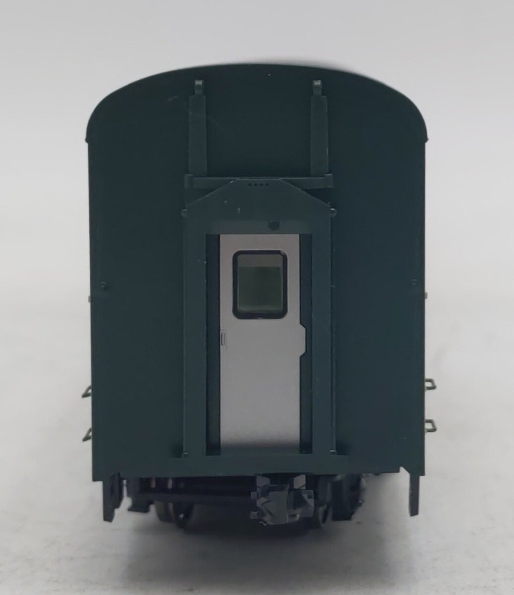 Kato 35-6041 HO Scale C&NW 6-Window Coach Car #35 EX/Box