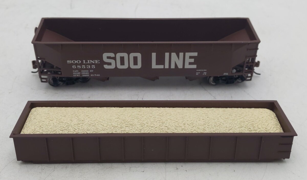 Bowser 60219 HO SOO Line 70 Ton Wood Chip Hopper Car #68535 w/ Ribbed Extension EX/Box