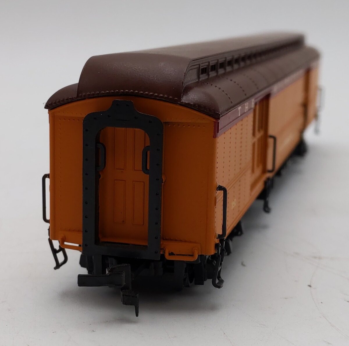 IHC 49400 HO Scale Milwaukee Road Heavyweight Baggage LN/Box
