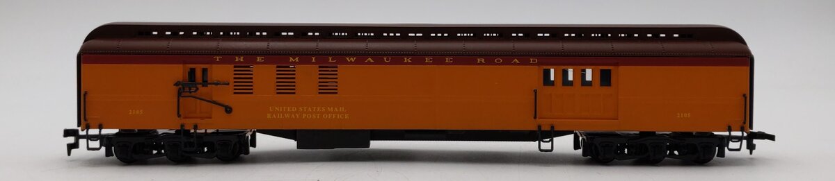 IHC 49405 HO Scale Milwaukee Road RPO Heavyweight Car