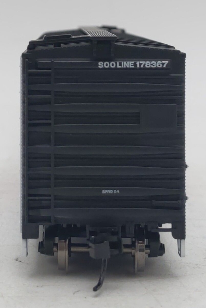 Rivarossi HR6367 HO Soo Line 50ft Boxcar with Plug Door and Roofwalk #178367 NIB
