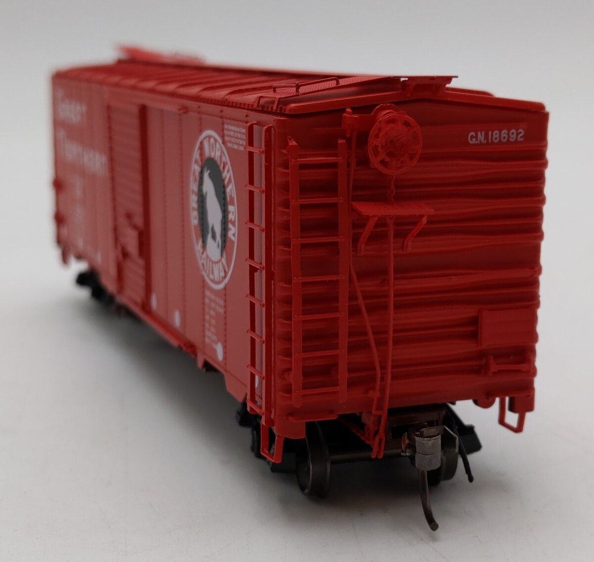 InterMountain 46005 HO 40' 12 Panel Box, GN/Vermillion EX/Box