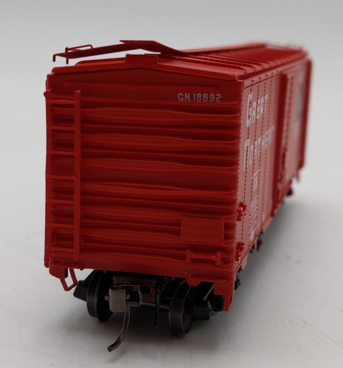 InterMountain 46005 HO 40' 12 Panel Box, GN/Vermillion EX/Box
