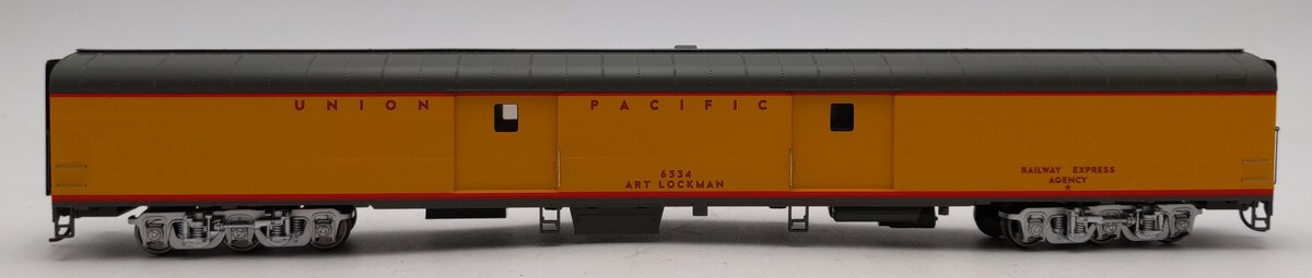 Walthers 920-9201 HO Union Pacific 85' ACF Baggage Car Heritage Series #6334 LN/Box