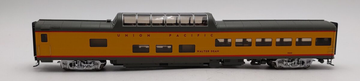Walthers 920-18702 HO Union Pacific Walter Dean 85' ACF Lighted Dome Lounge LN/Box