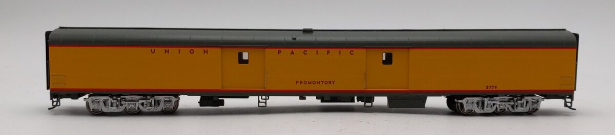 Walthers 920-9207 HO Union Pacific Promontory Standard 85' ACF Baggage Car #5779 LN/Box