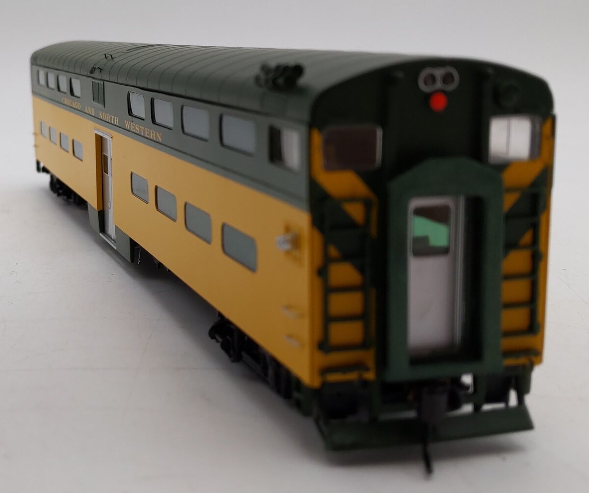 Walthers 920-15528 HO CNW PS Bi-Level Commuter Cab Car with Decals LN/Box