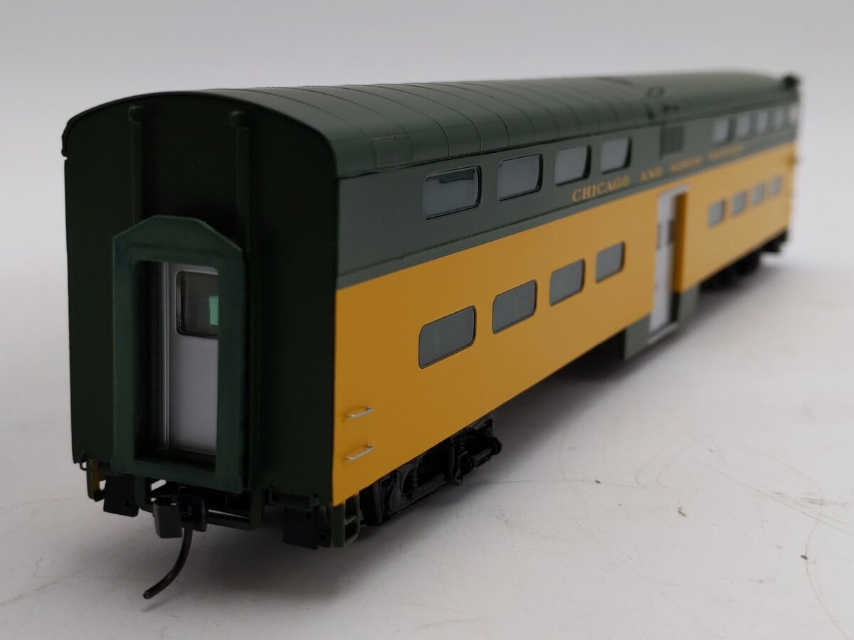 Walthers 920-15528 HO CNW PS Bi-Level Commuter Cab Car with Decals LN/Box