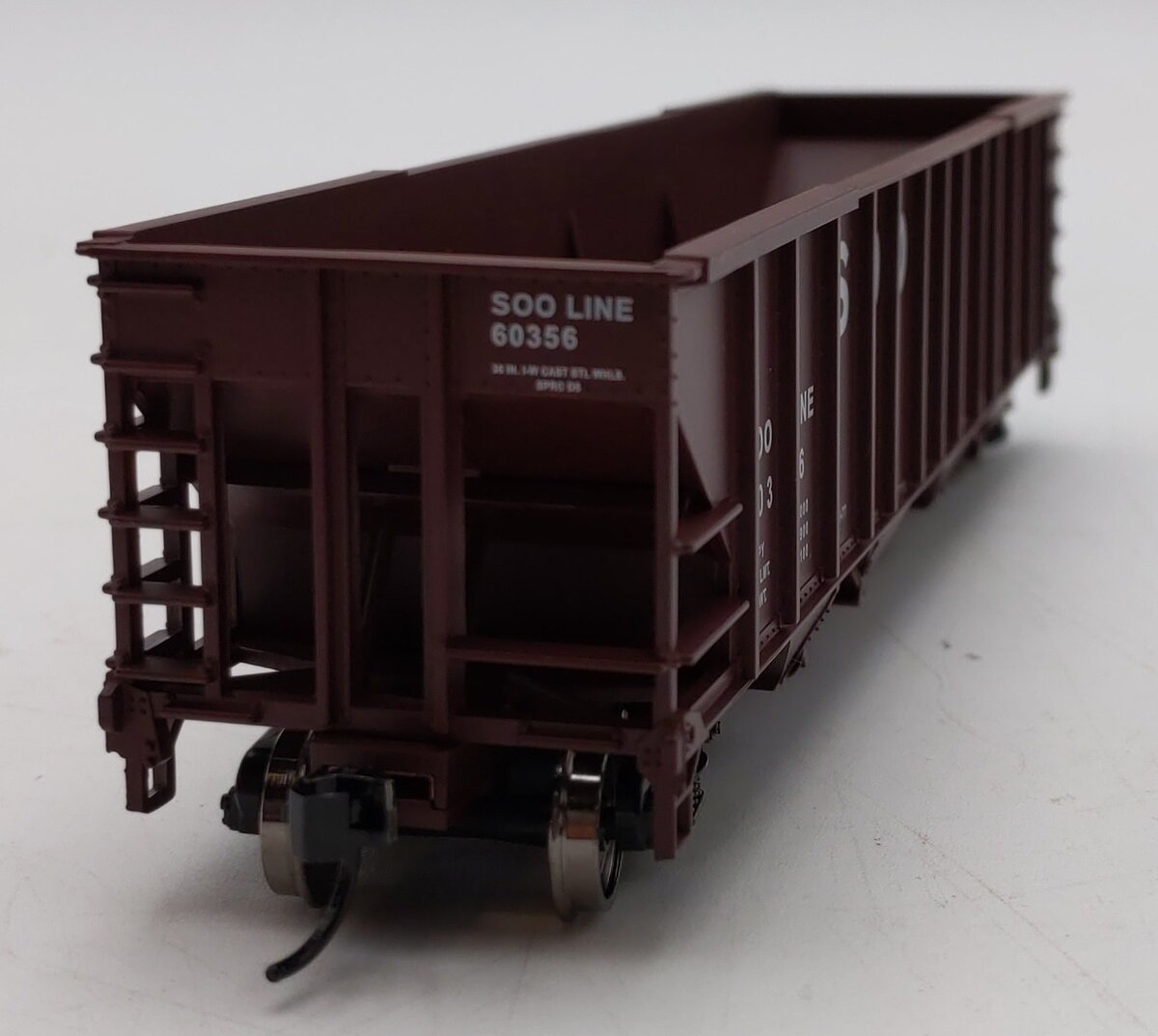 Walthers 910-1973 HO Soo Line 50' 100-Ton 4-Bay Hopper #60356 LN/Box