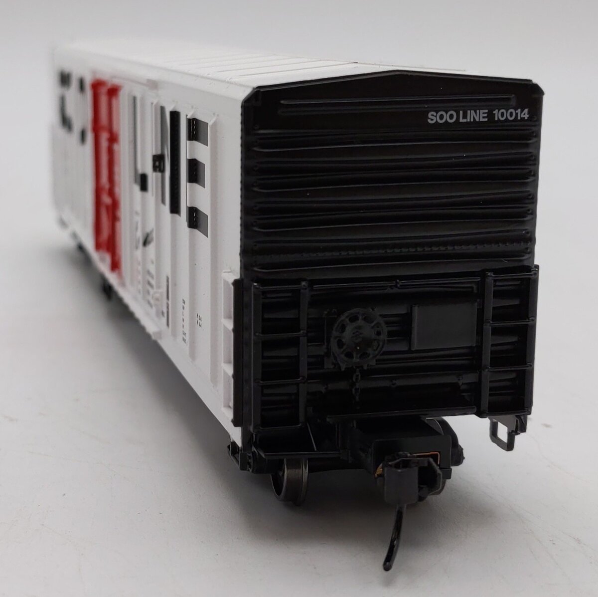 Walthers 910-3992 HO Soo Line 57' Mechanical Reefer Ready to Run #10014 LN/Box