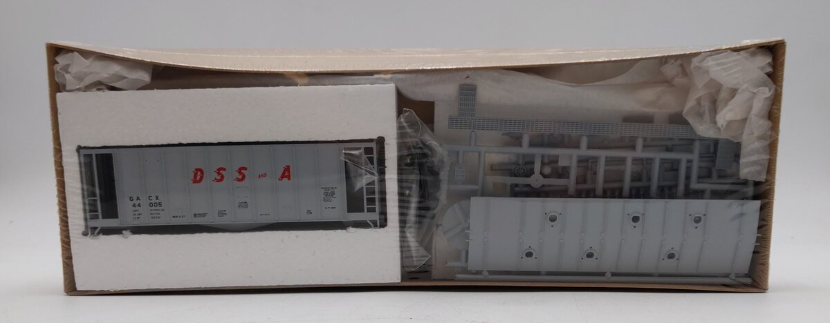Walthers HO Scale 39ft Baby Airslide GACX/DSS&A Car #44005 MT/Box