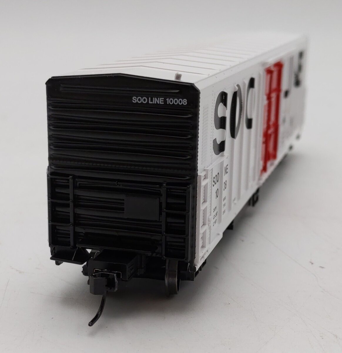 Walthers 910-3990 HO Soo Line 57' Mechanical Reefer Ready to Run #10008 LN/Box