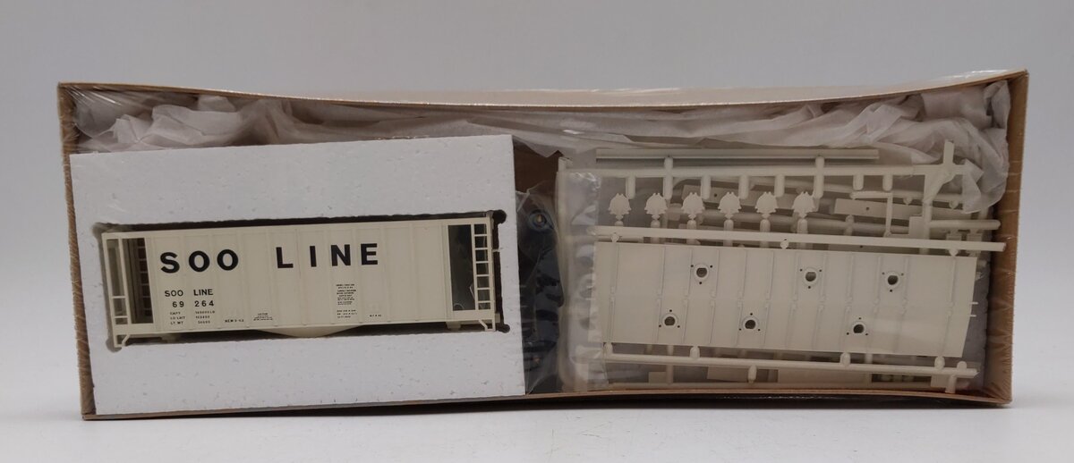 Walthers HO Scale SOO Line 39ft. Baby Airslide Hopper Car Kit #69264 MT/Box