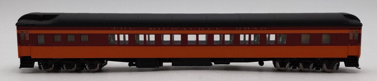 Walthers 932-10212 HO Scale Milwaukke Road Pullman Heavyweight Passenger Car LN/Box
