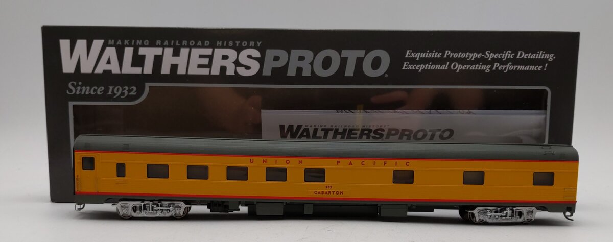 Walthers 920-14104 HO Union Pacific Cabarton Early Lighted 85' Budd 10-6 Sleeper LN/Box