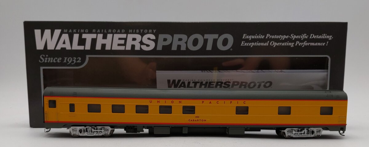 Walthers 920-14104 HO Union Pacific Cabarton Early Lighted 85' Budd 10-6 Sleeper LN/Box