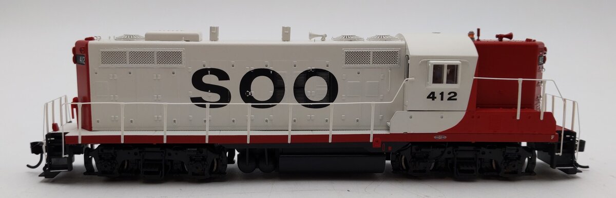 Walthers 920-42709 HO SOO Line GP9 PHII Diesel Locomotive with Sound & DCC #412 LN/Box