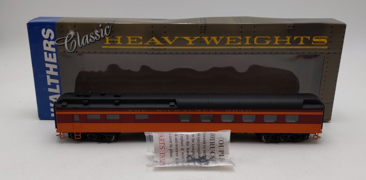 Walthers 932-10162 HO Scale Milwaukee Road Heavyweight Diner Car LN/Box