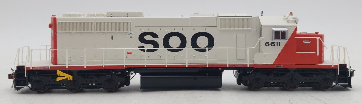 Scale Trains HO Scale SXT38835 SOO Line EMD SD40-2 #6611 w/DCC&Sound NIB