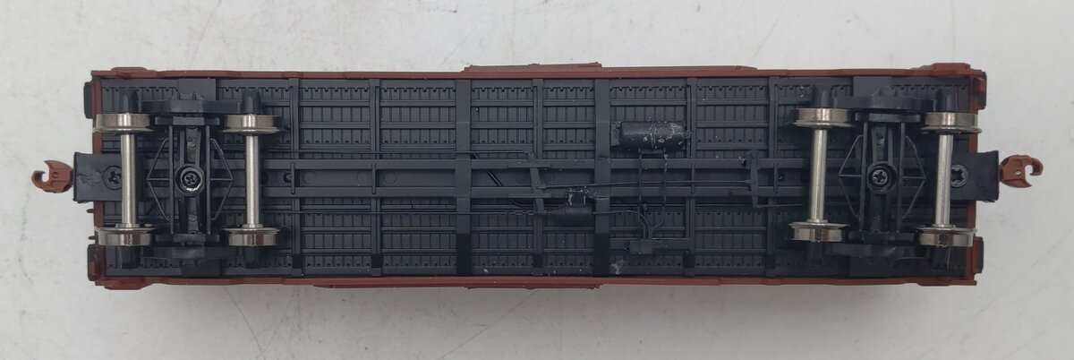 Scale Trains SXT1232 HO Scale CNW 40' PS-1 Boxcar #9509 LN/Box