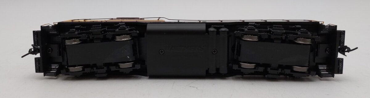 Walthers 910-20501 HO SOO EMD GP9 Diesel Locomotive Ph. II w/ Sound & DCC #413 LN/Box