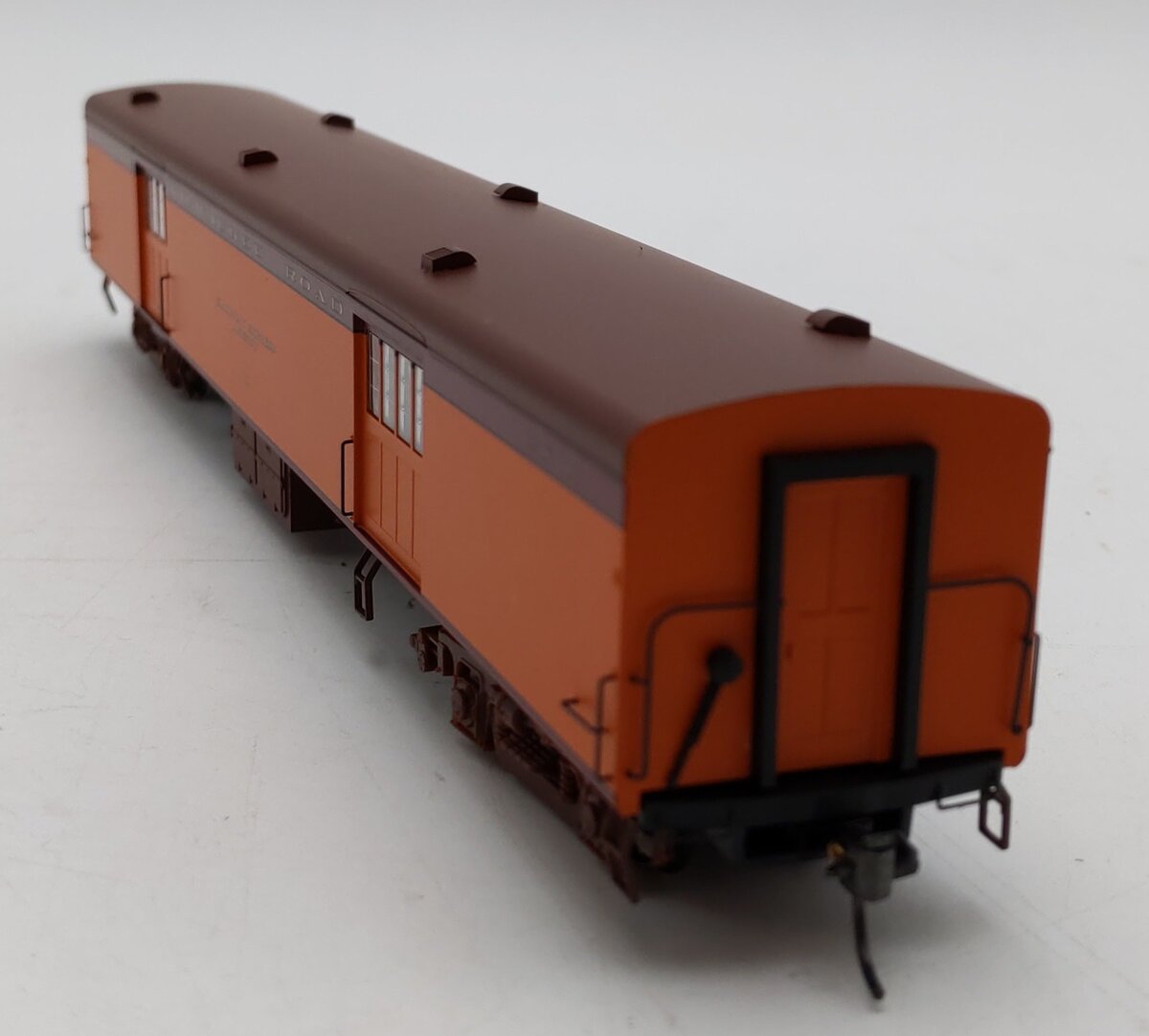 Fox Valley Models 10082 HO 1935 Express Car, MILW/Brown Roof #1111 LN/Box