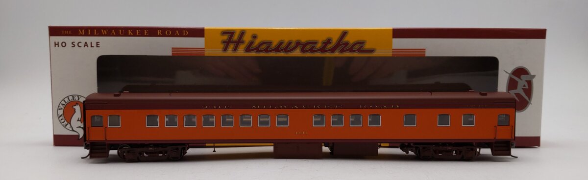 Fox Valley Models 10101 HO Milwaukee Road 1935-Built Bunk Coach - Ready to Run LN/Box