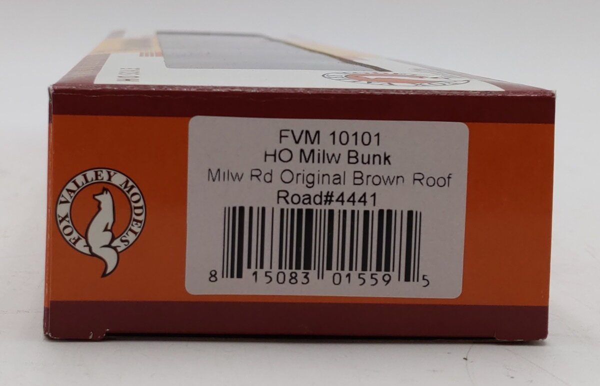 Fox Valley Models 10101 HO Milwaukee Road 1935-Built Bunk Coach - Ready to Run LN/Box